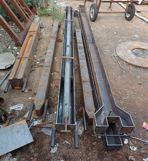 Wall Compound Pole Mould